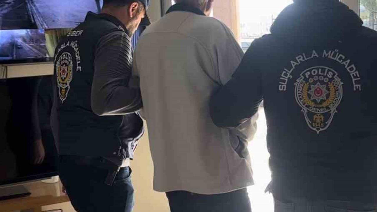 Ankara'da 42 Yıl Hapis Cezası Bulunan Firari Hükümlü S.Ç. Yakalandı