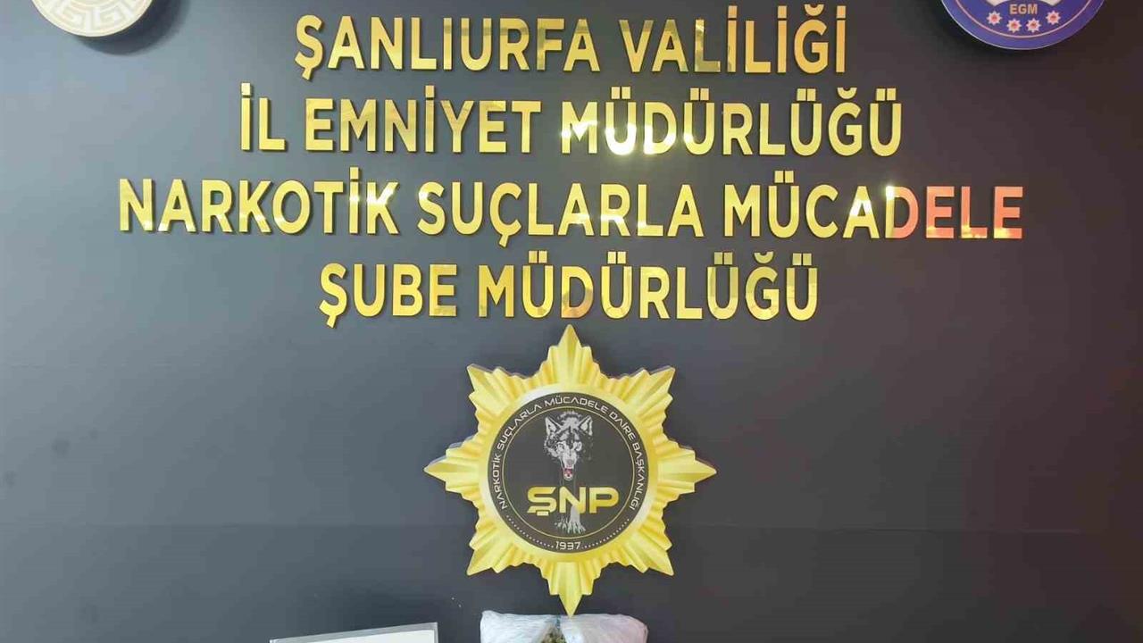 Şanlıurfa'da Narkotik Ekiplerinin Operasyonunda 1 Kilo 200 Gram Skunk Ele Geçirildi