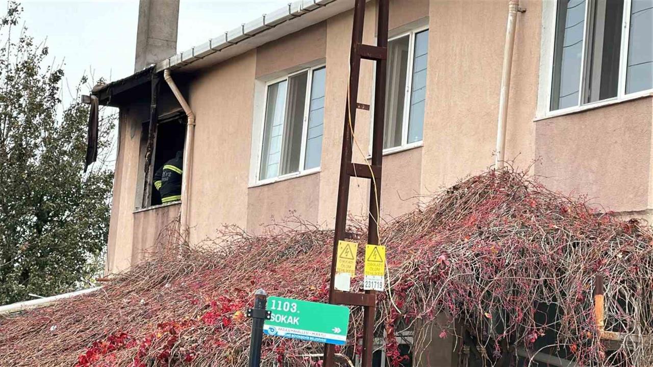 Tekirdağ Muratlı'da Çıkan Yangında Bir Kişi Dumandan Etkilendi