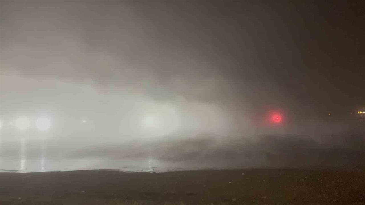 Tatvan Bitlis'te Yoğun Sis Nedeniyle Sürücüler Zor Anlar Yaşadı