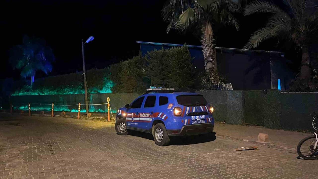 Antalya Alanya'da Bir Apartman Dairesinde Yangın Meydana Geldi