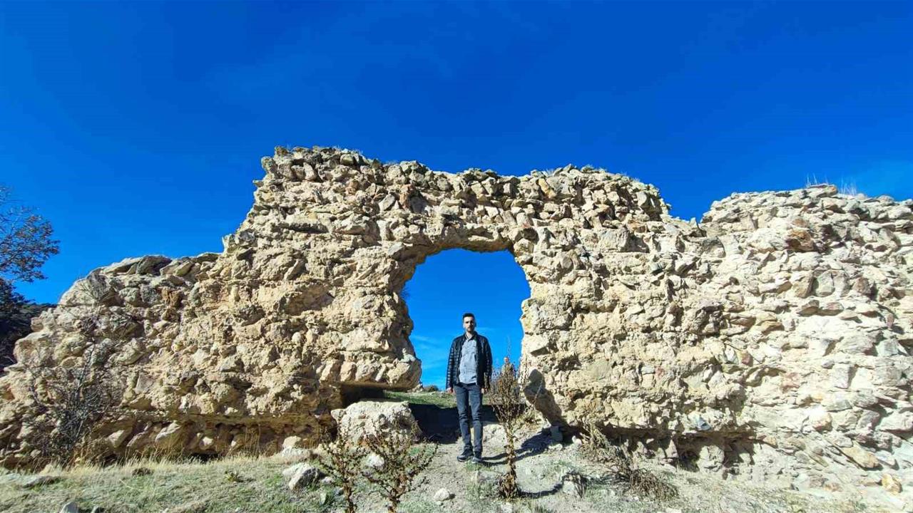 Yozgat Saraykent'te 8 Asırlık Çınçınlı Sultan Hanı Harabe Halde