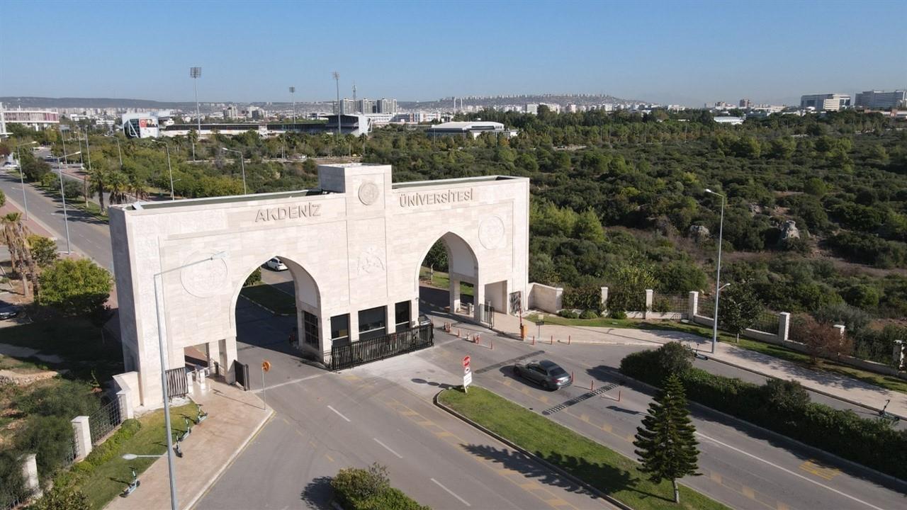 Akdeniz Üniversitesi, 2026 QS Sürdürülebilirlik Sıralamalarında Türkiye'de 15. oldu.