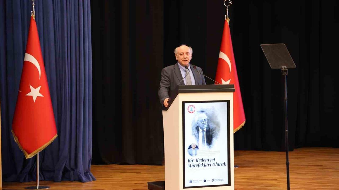 Zonguldak Bülent Ecevit Üniversitesi'nde Sezai Karakoç Konferansı Yoğun İlgi Gördü