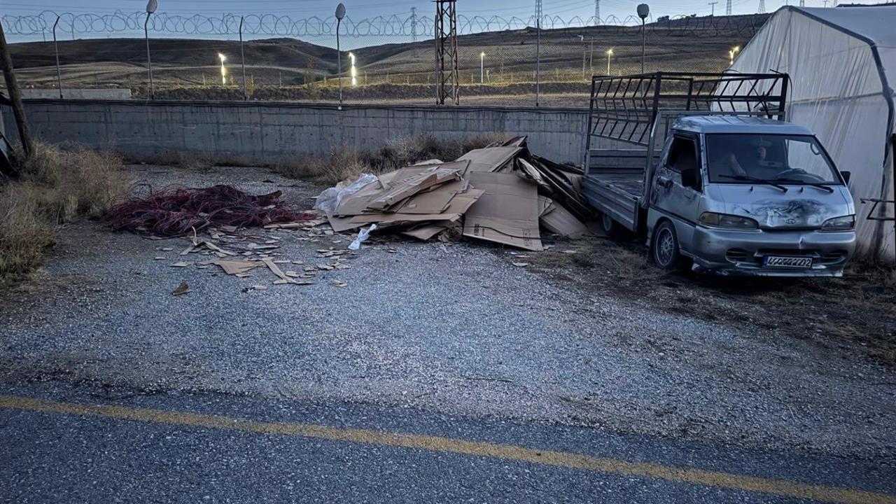 Van Edremit'te VASKİ'ye Ait Güneş Enerji Kablolarını Çalan İki Kişi Yakalandı