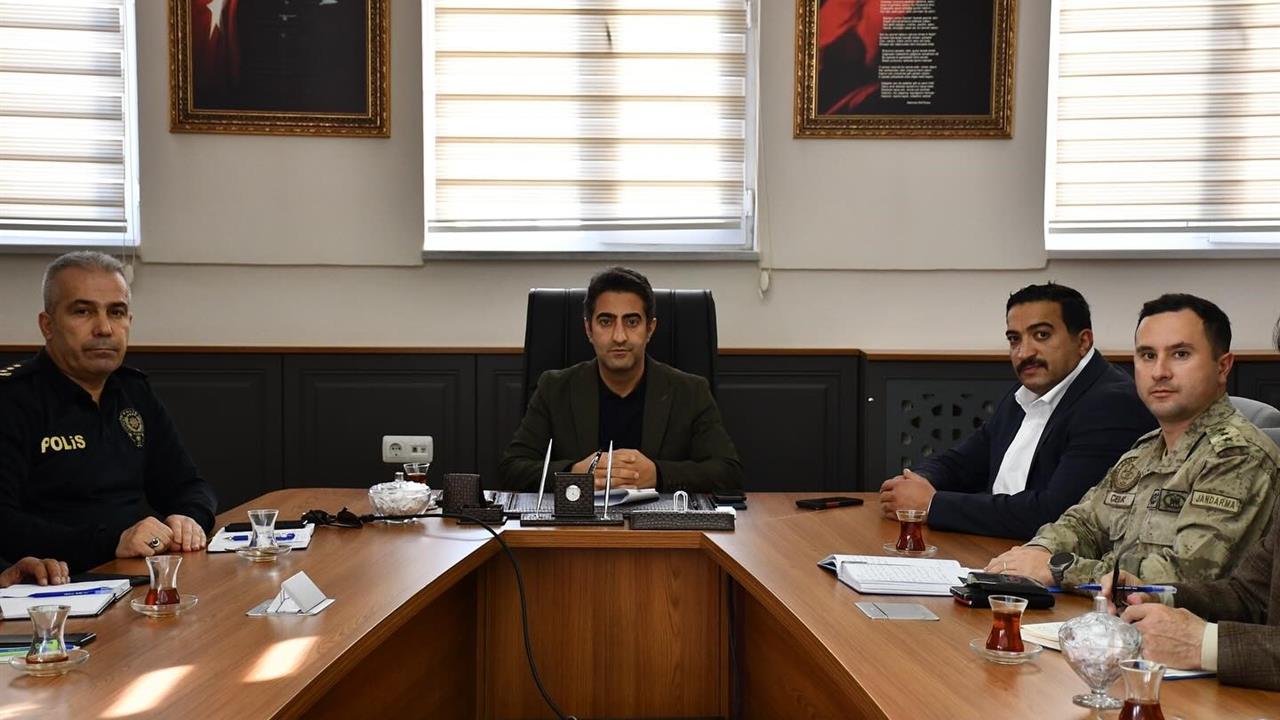 Sarıkamış'ta Kış Önlemleri İçin Toplantı Gerçekleştirildi