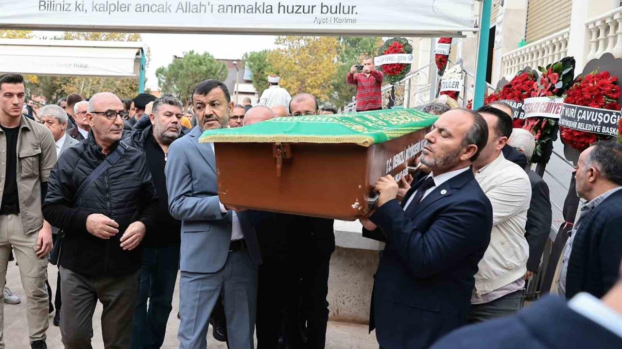 Denizli'de Gazeteci Cenk Öztürk'ün Babası Hayatını Kaybetti