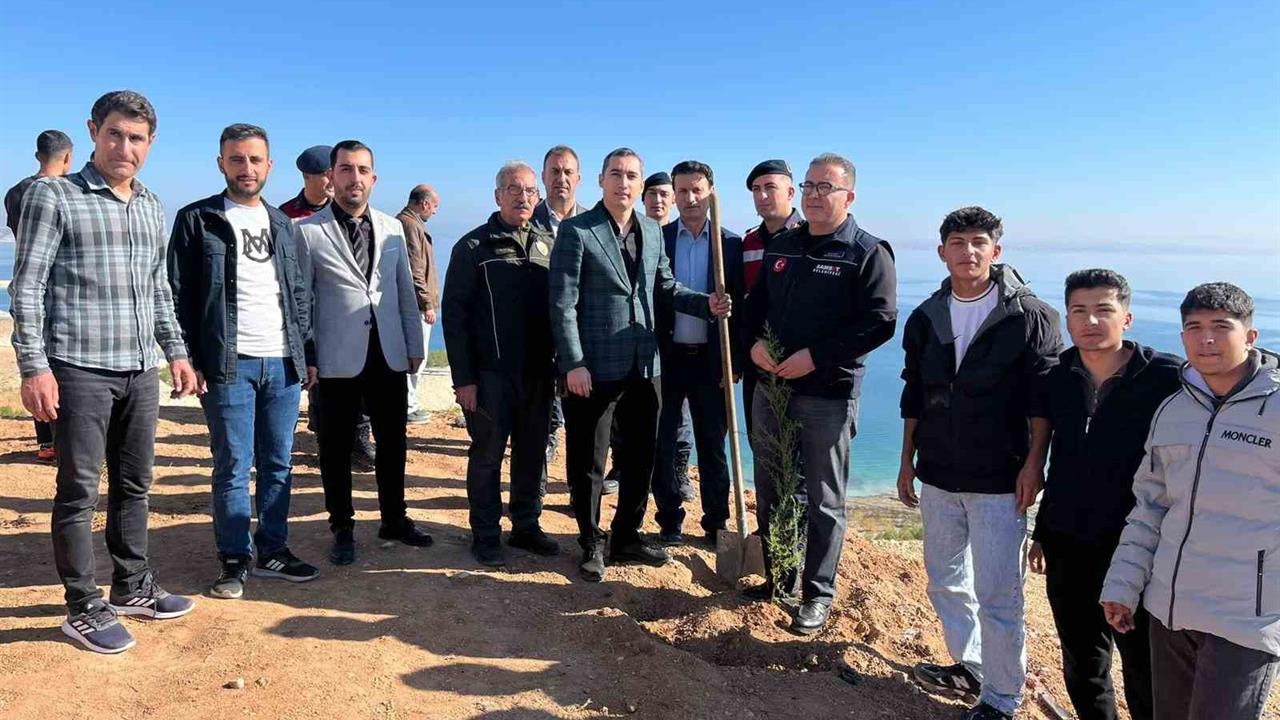 Adıyaman Samsat'ta Öğretmenler, Şehit Polis Cengiz Askar İçin Hatıra Ormanı Oluşturdu