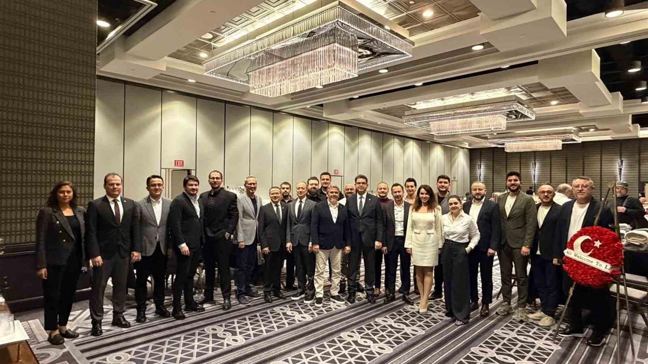 Denizli'de Ev Tekstili Üreticileri, Los Angeles'ta Yeni Ticaret İmkanları Yaratıyor