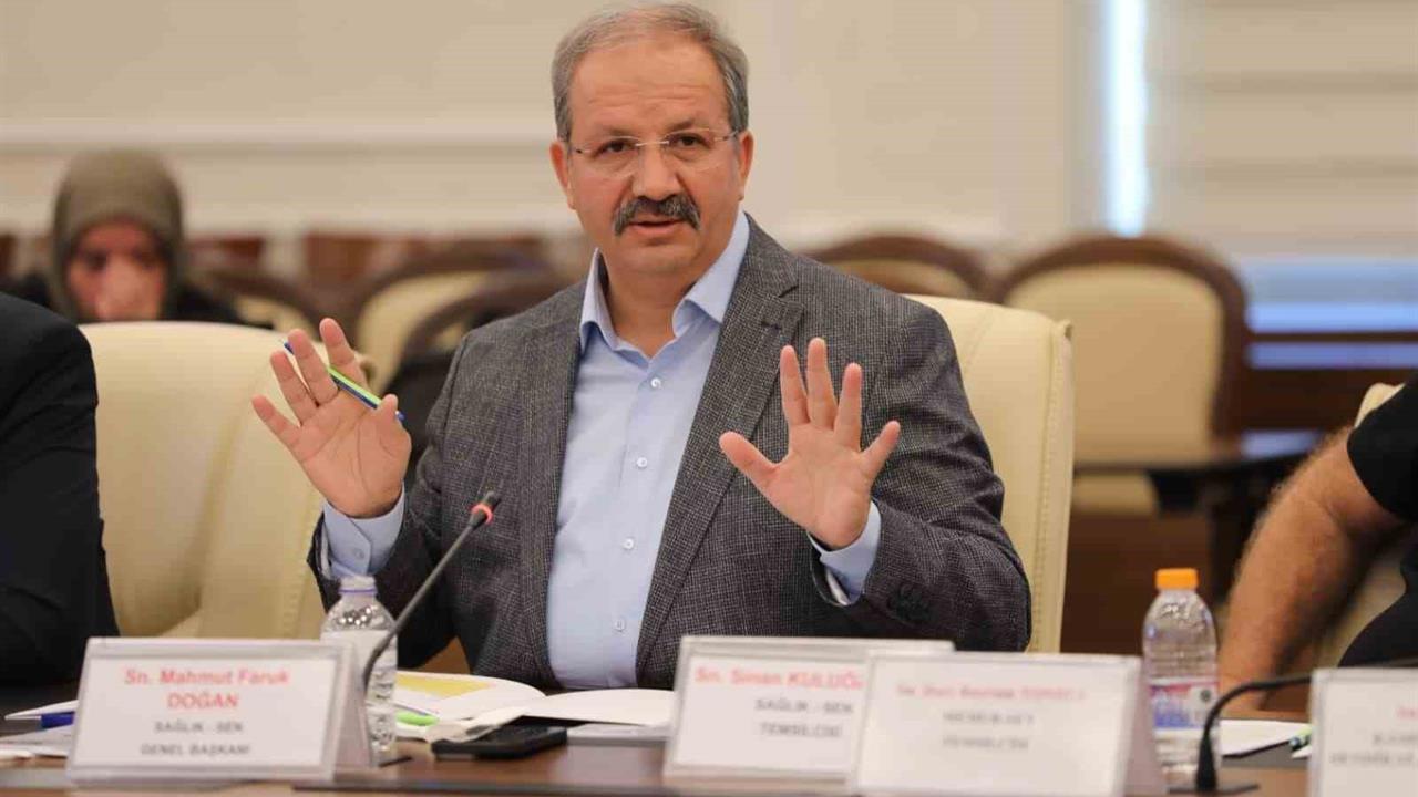 Ankara'da Sağlık-Sen Genel Başkanı Doğan, Bütçe Görüşmelerinde Artış Talep Etti