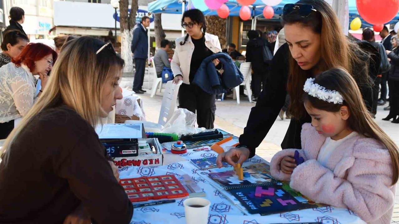 Söke'de Düzenlenen Çocuk Hakları Günü Etkinliğinde Eğlenceli Aktiviteler Yapıldı