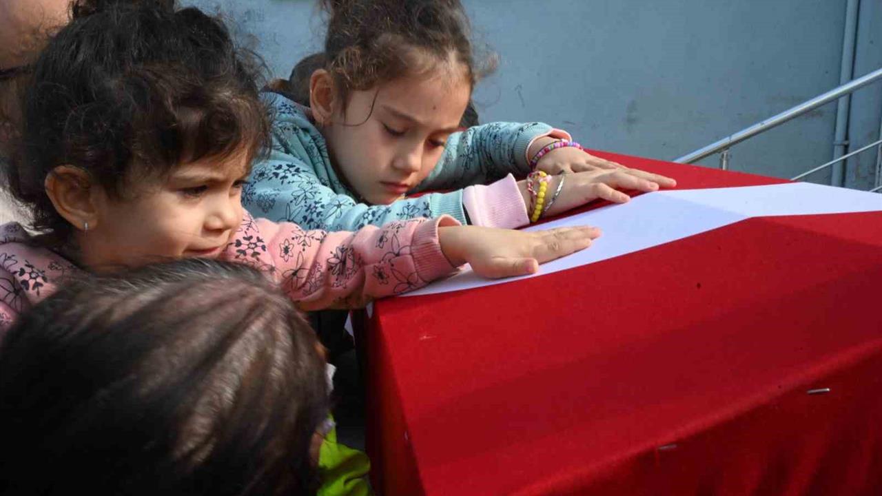 Manisa Salihli'de Hayatını Kaybeden Astsubay Mustafa Yılmaz İçin Cenaze Töreni Düzenlendi