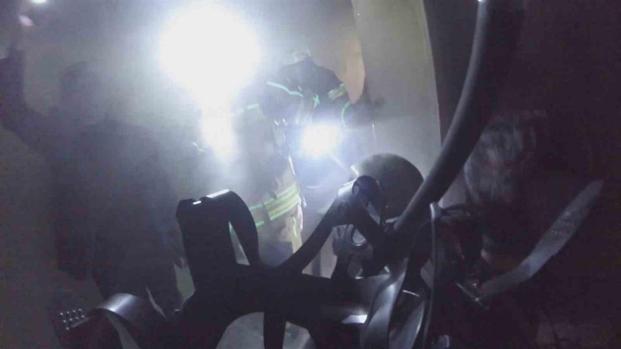 Diyarbakır Bağlar'da Priz Kaynaklı Yangında 7 Kişi Etkilendi