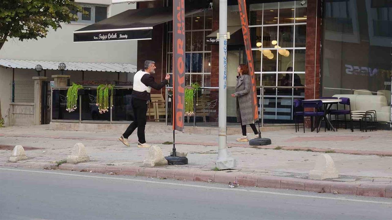 Malatya Yeşilyurt'ta İntihar Girişiminde Bulunan Kadın, Polis Tarafından Kurtarıldı