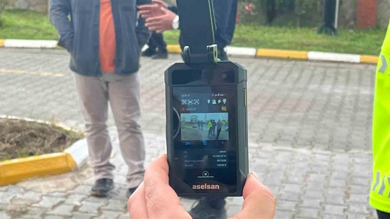 Sinop'ta Trafik Polislerine Dağıtılan Yaka Kameralarıyla Şeffaflık Artacak