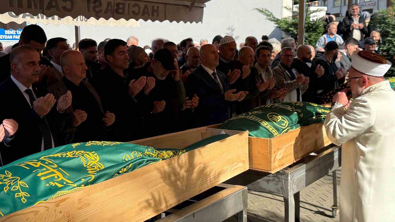 Rize Çayeli'nde Ahşap Yapının Çökmesi Sonucu İki Kişi Hayatını Kaybetti