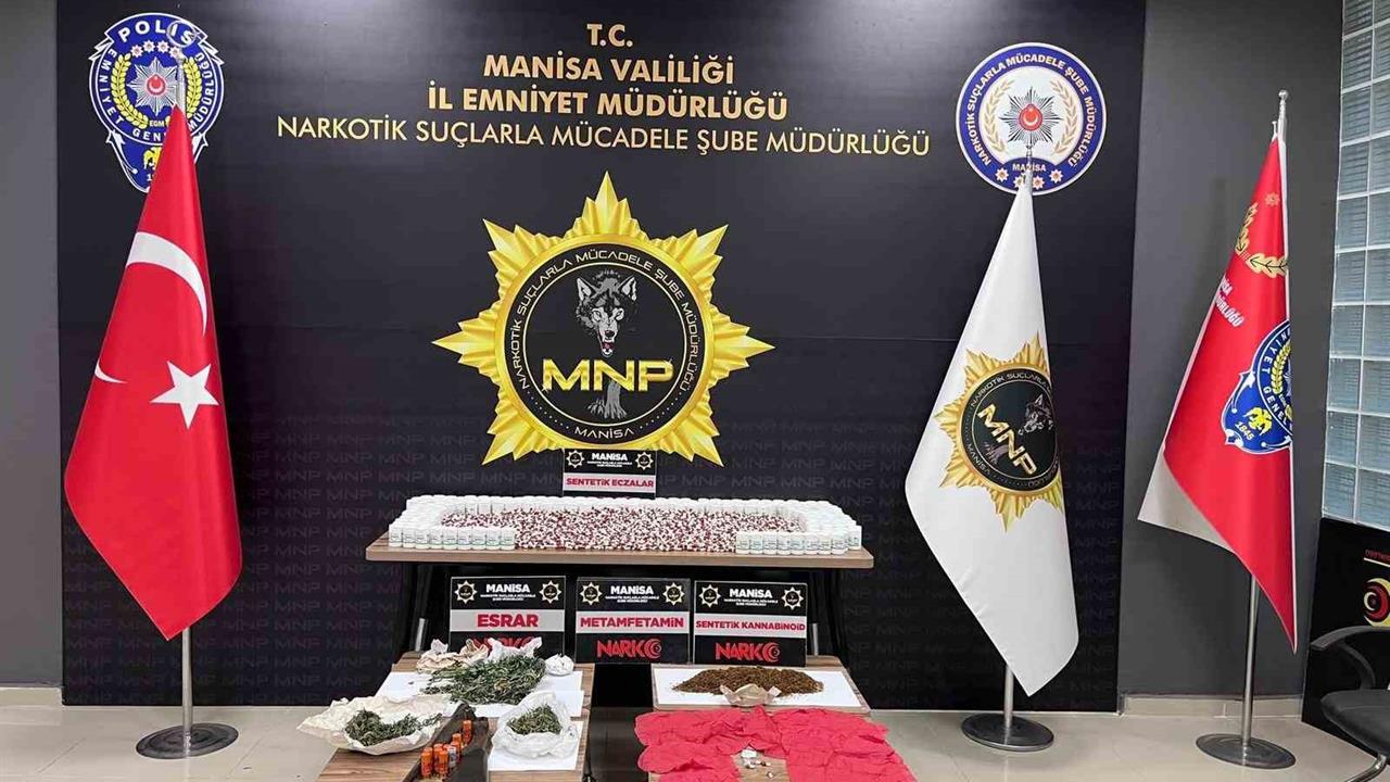 Manisa'da Gerçekleştirilen Uyuşturucu Operasyonunda 14 Kişi Tutuklandı