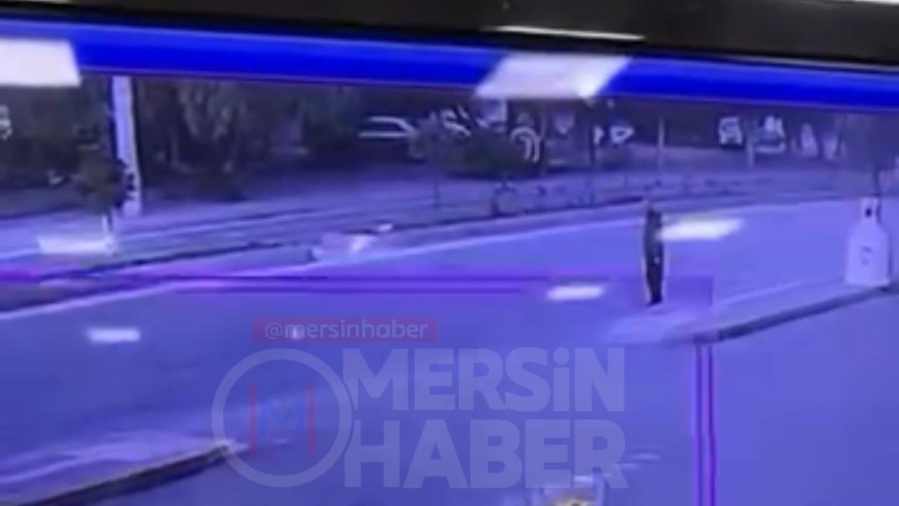 Mersin Toroslar'da Motosikletin Yaya İle Çarpıştığı Kazada İki Kişi Yaralandı