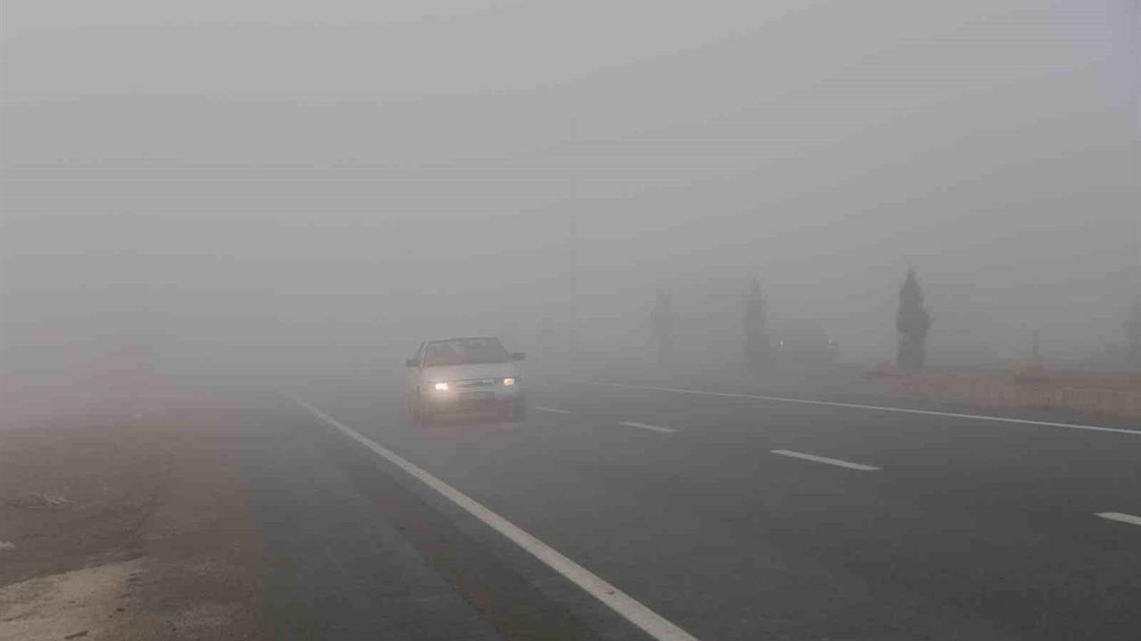 Elazığ'da Yüksek Kesimlerde Görüş Mesafesi 5 Metreye Düşüyor