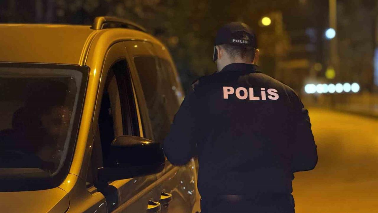 Bursa Yıldırım'da Gece Kartalları ile Polis Ekipleri Denetim Yaptı