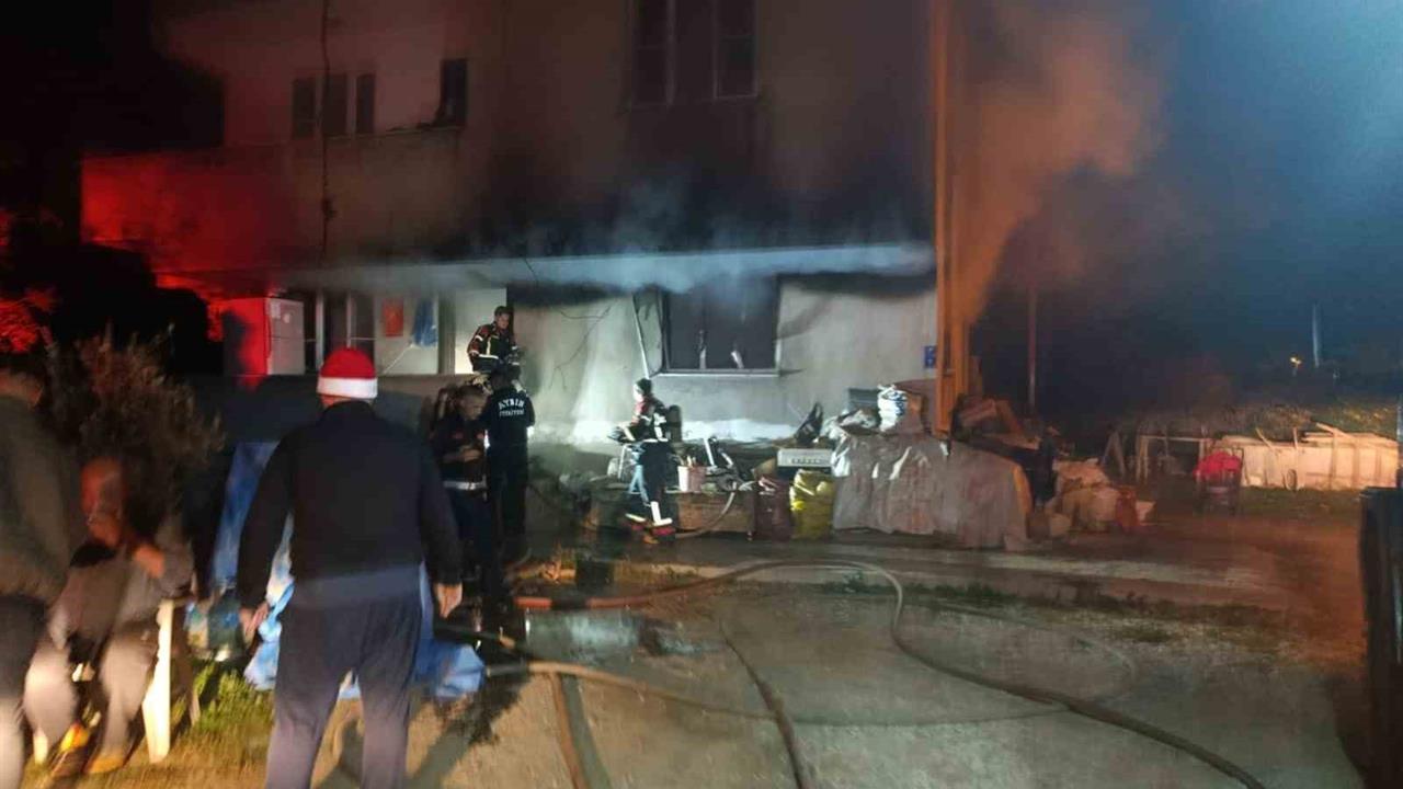 Aydın Sultanhisar'da Sobadan Kaynaklı Yangında 1 Kişi Yaralandı