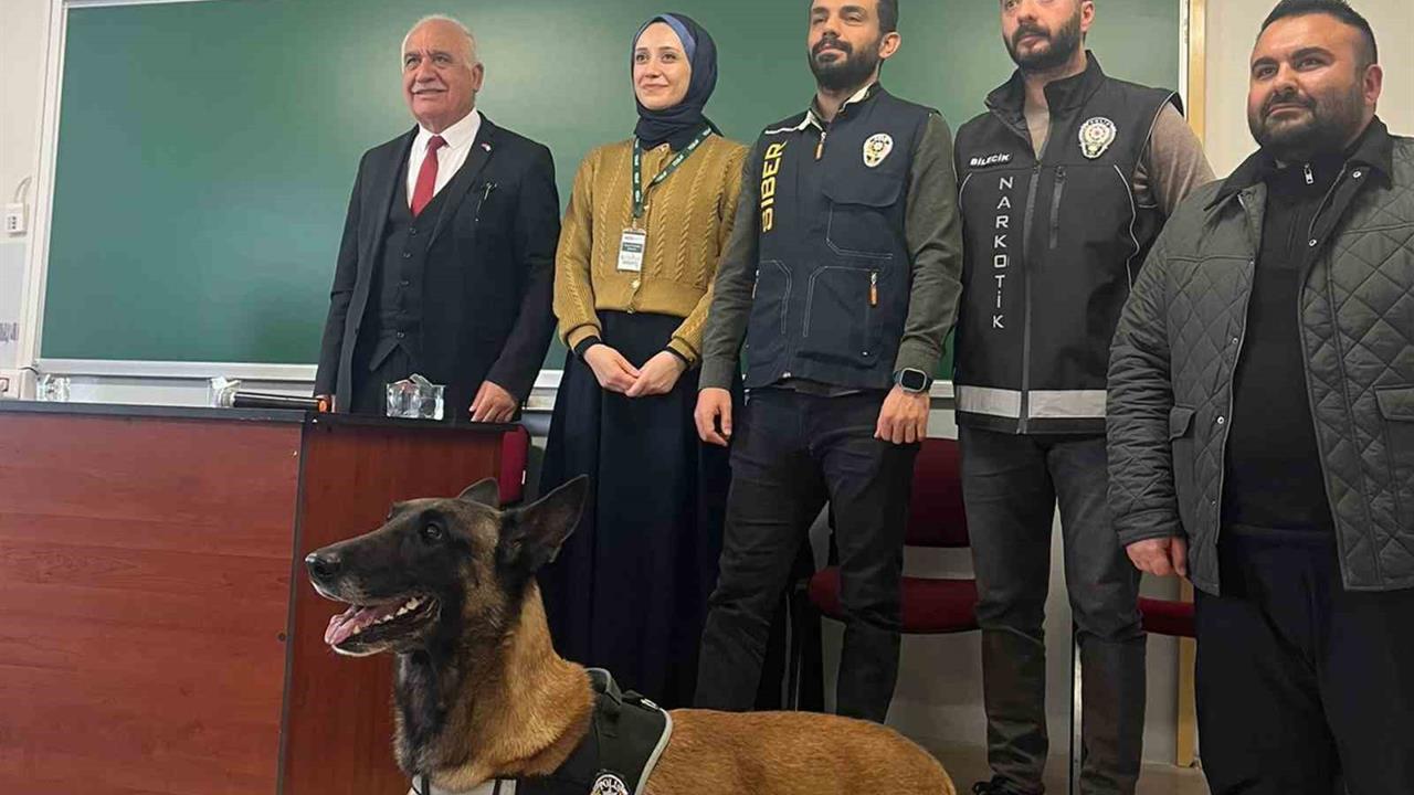 Bilecik Söğüt MYO'da 'Madde ve Dijital Bağımlılık' Konulu Söyleşi Düzenlendi