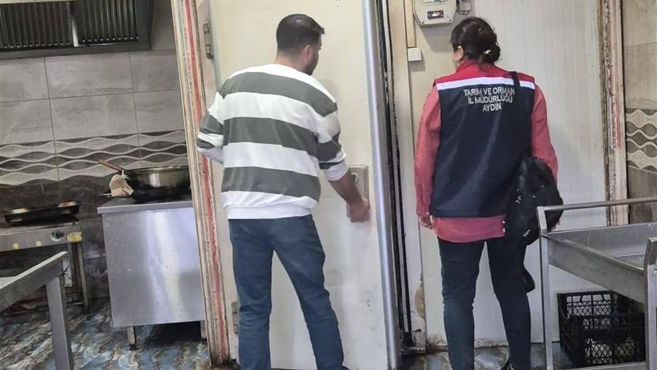 Aydın Söke'de Yüksek Riskli Gıdalara Yönelik Denetim Uygulamaları Devam Ediyor