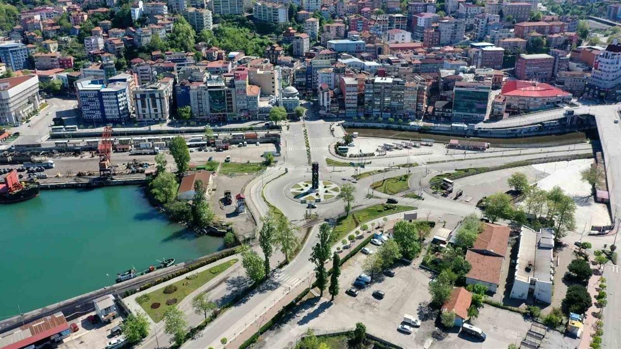 Zonguldak Merkez'de 2025 Yılı Üçüncü Çeyrekte 923 Daireye Ruhsat Verildi