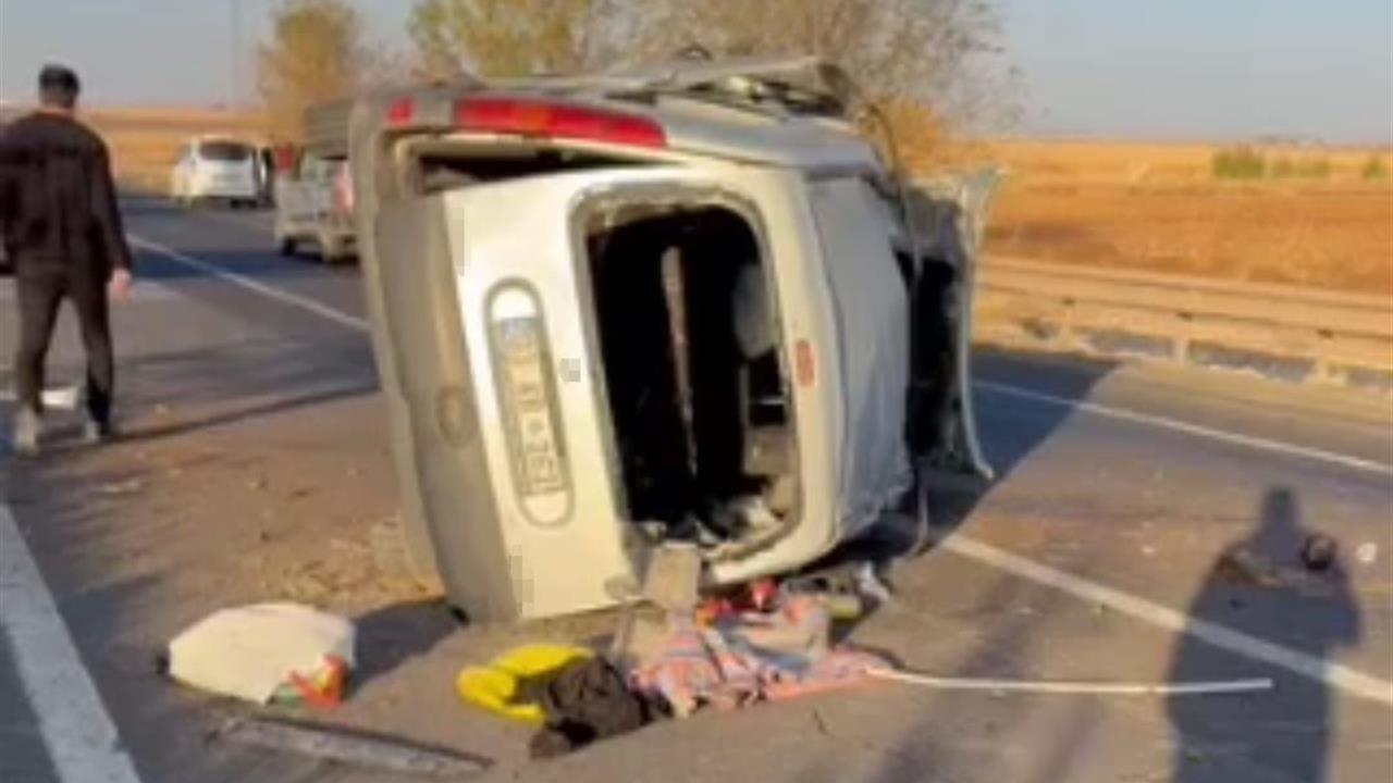 Şanlıurfa Viranşehir'de Hafif Ticari Araç Kazasında 1 Ölü, 3 Yaralı