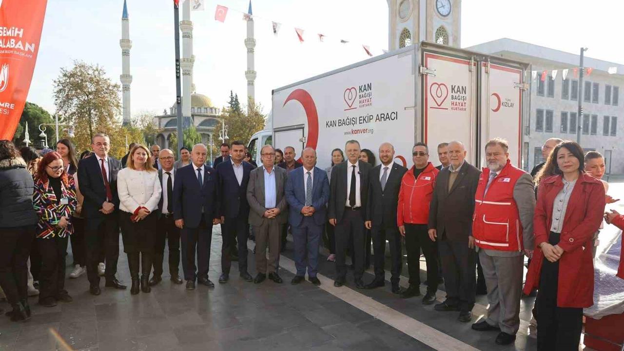 Yunusemre'de Kan ve Kök Hücre Bağış Kampanyası Düzenlendi