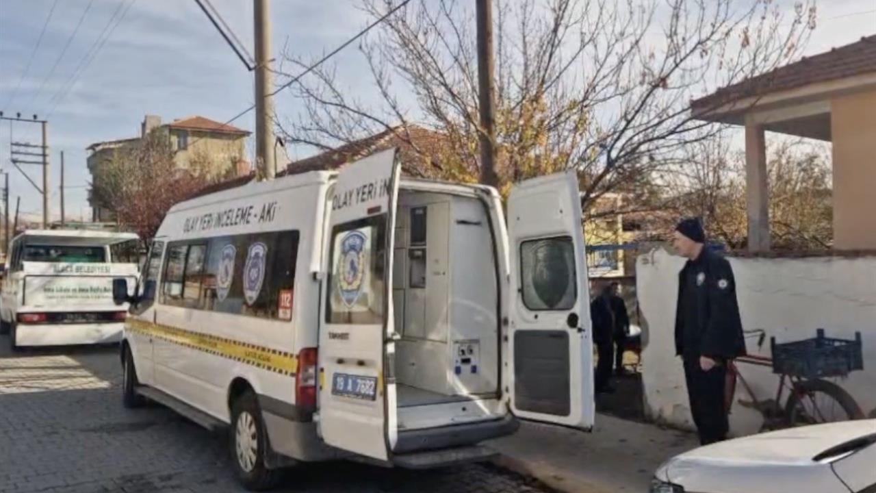 Çorum Alaca'da Kendisine Ulaşılamayan Yaşlı Adam Evinde Ölü Bulundu