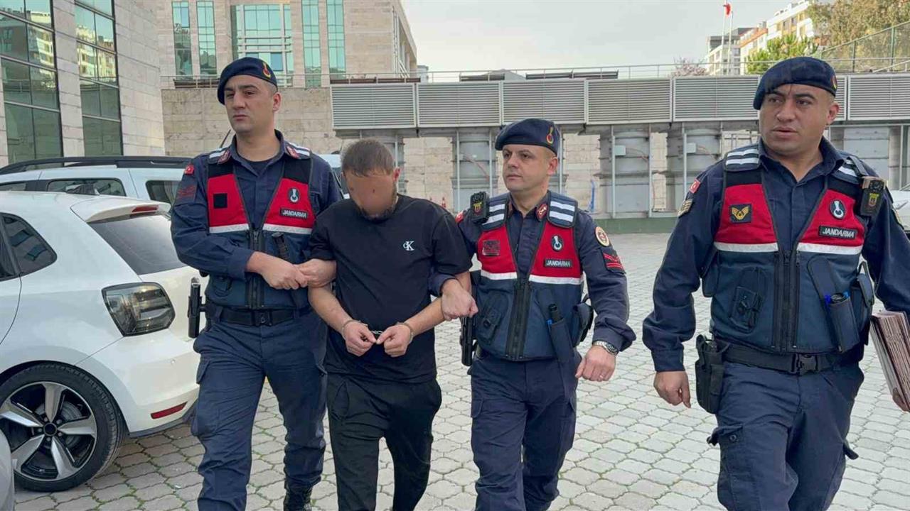 Samsun Tekkeköy'de Uyuşturucu Hapla İlgili Gözaltına Alınan Şahıs Tutuklandı