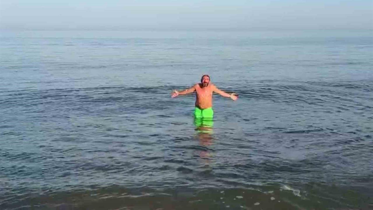 Samsun Atakum'da Pastırma Sıcaklarıyla Denize Giren Vatandaş Neşeli Anlar Geçirdi