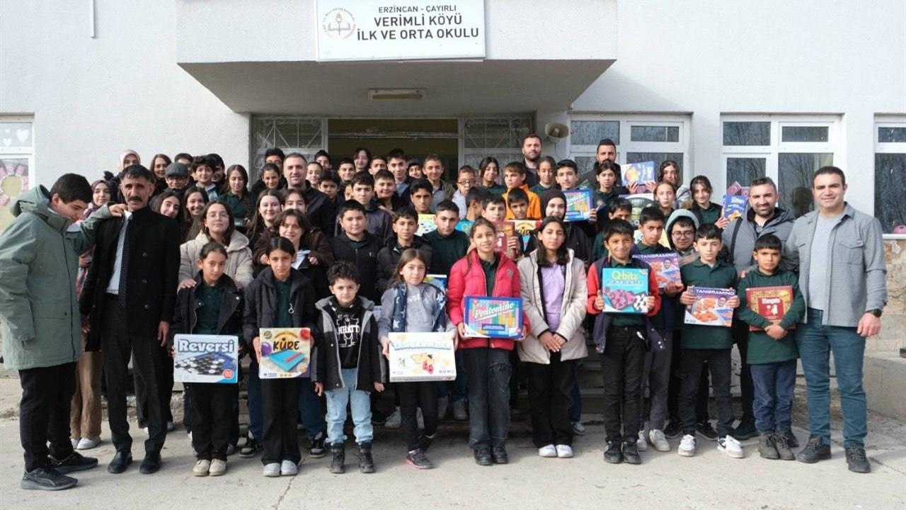 Erzincan Şehit Jandarma Er Fatih Çaybaşı Ortaokulu Öğrencilerinden Verimli Köyüne Dostluk Ziyareti