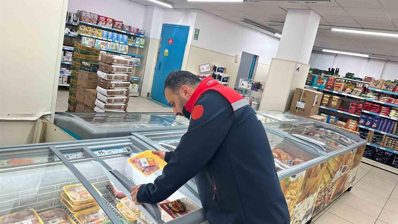 Erzurum'da Gıda ve İlgili Ürünler Üzerine Denetimler Sürüyor