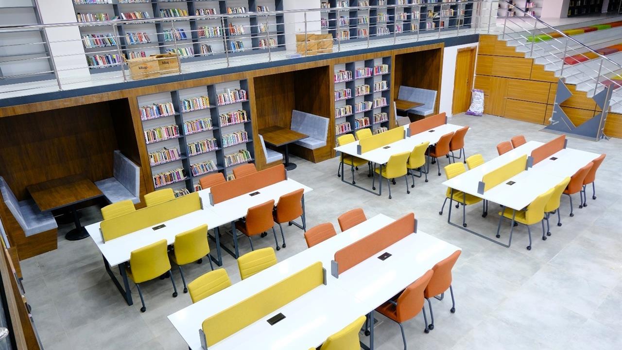 Ağrı Patnos İlçesi'nde Halk Kütüphanesi Tefrişat Aşamasında Sona Yaklaşılıyor