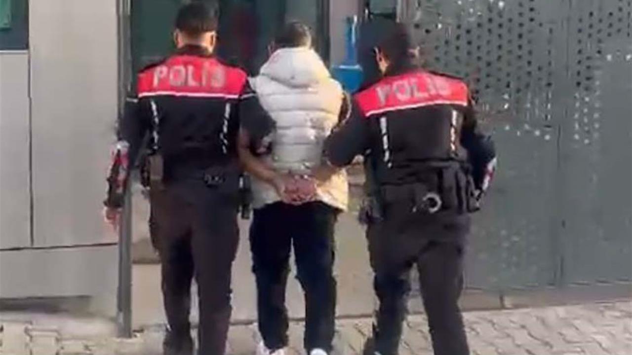 İzmir Konak'ta 16 Yıldır Aranan Hükümlü S.Ç.Y. Gözaltına Alındı