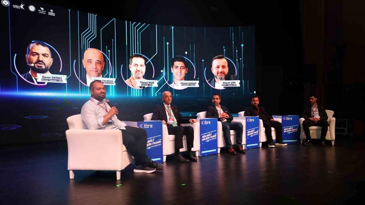 Kocaeli'de Dijitalleşme ve Sporun Geleceği Üzerine Panel Gerçekleşti