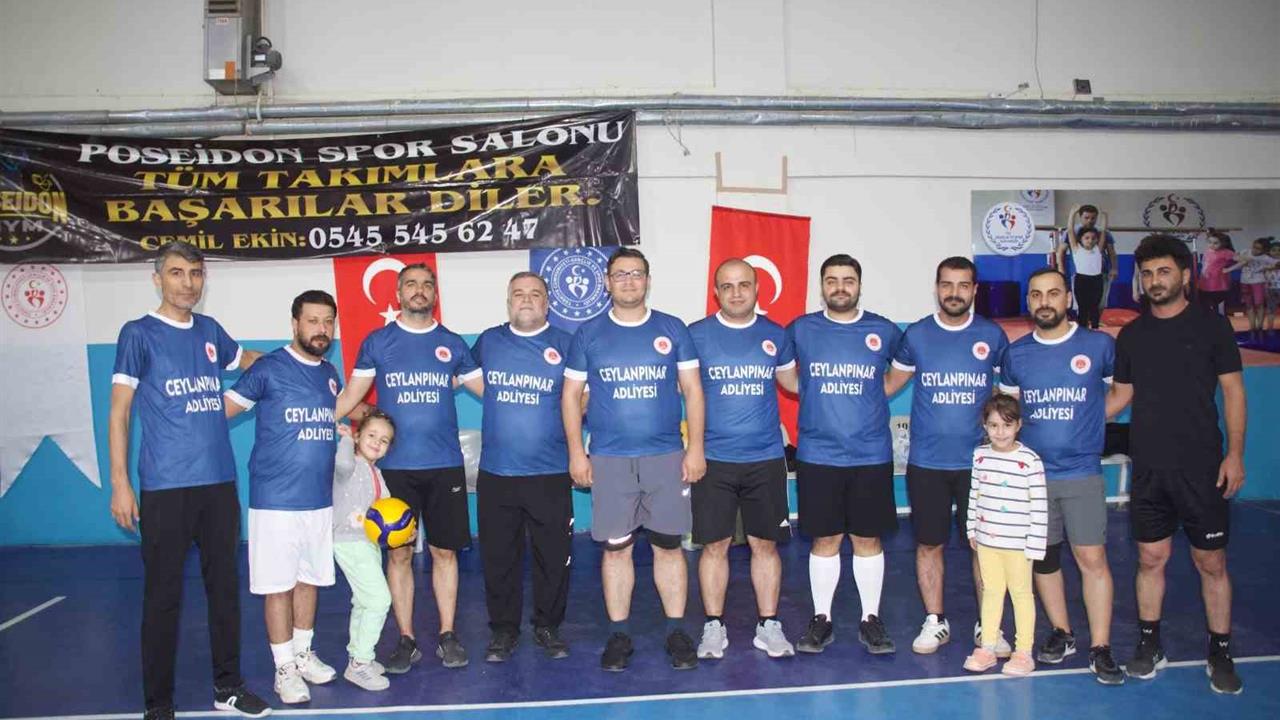 Ceylanpınar'da 19 Takımla Düzenlenen Voleybol Turnuvasında Şampiyon Belirlendi
