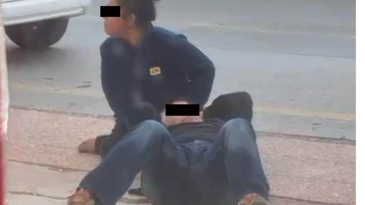 Anıt Mahallesi’nde Sokak Ortasında Şok Dayak! Öfkeden Deliye Dönen Kadın, Kocasını Dövdü!