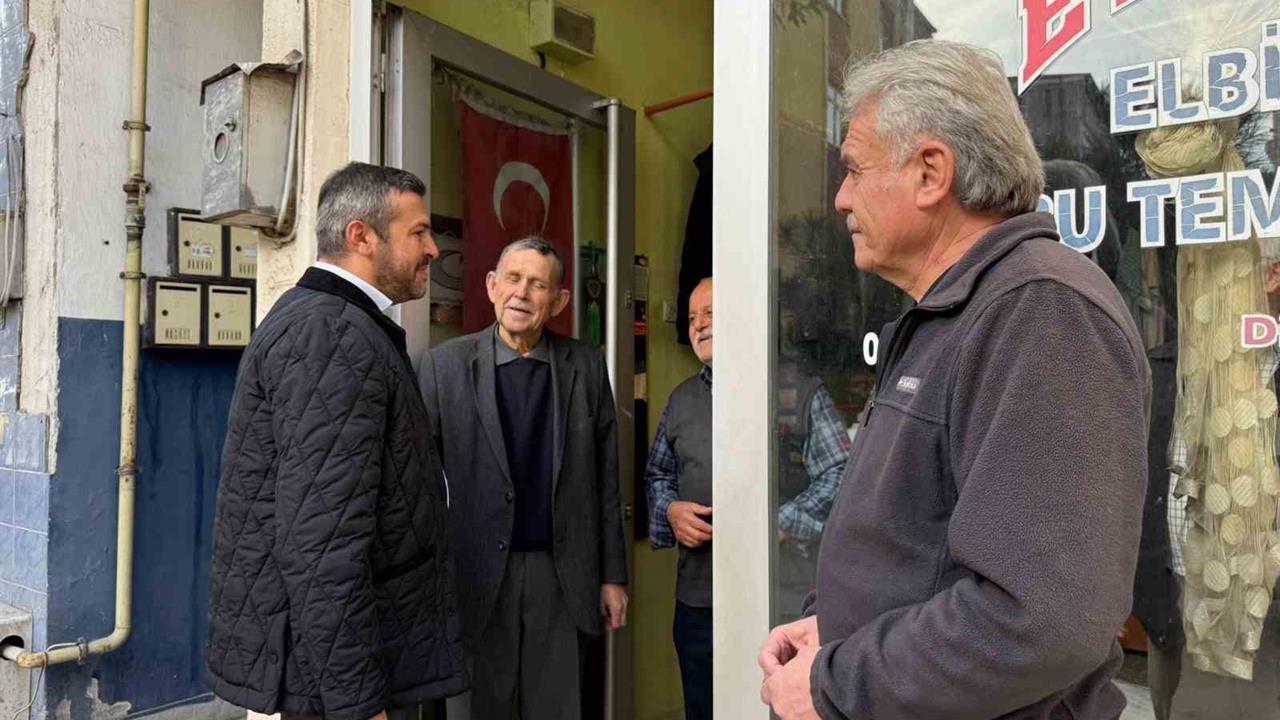 Karabük'te Başkan Çetinkaya, Vatandaşların Taleplerini Yerinde Dinleyerek Çalışmalarını Sürdürüyor