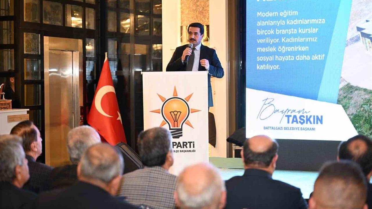 Battalgazi'de Başkan Taşkın, Mahalle Başkanlarına 10 Projeyi Tanıttı