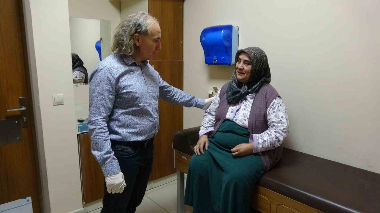 Mersin’de Rekor Boyutlu Kitle Ameliyatı: 56 Yaşındaki Kadının Memesinden 8,5 Kilo Kitle Çıktı