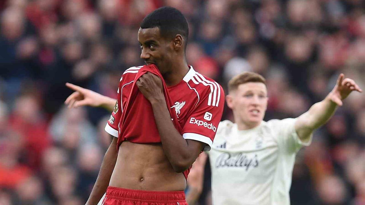 Liverpool, Nottingham Forest'a 3-0 Yenilerek 6. Mağlubiyetini Aldı