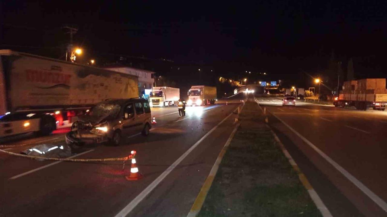 Sivas Koyulhisar'da Meydana Gelen Trafik Kazasında 1 Kişi Hayatını Kaybetti