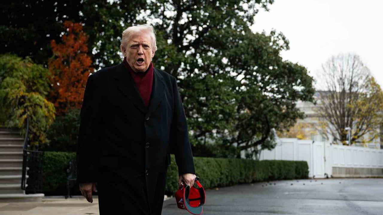 Washington'da Trump, Zelenskiy'nin barış planını reddederse savaşmaya devam edebileceğini ifade etti.