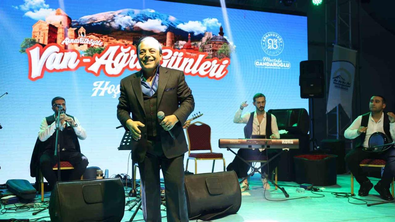 Arnavutköy'de Van-Ağrı Memleket Günleri Etkinliği Yoğun İlgi Gördü