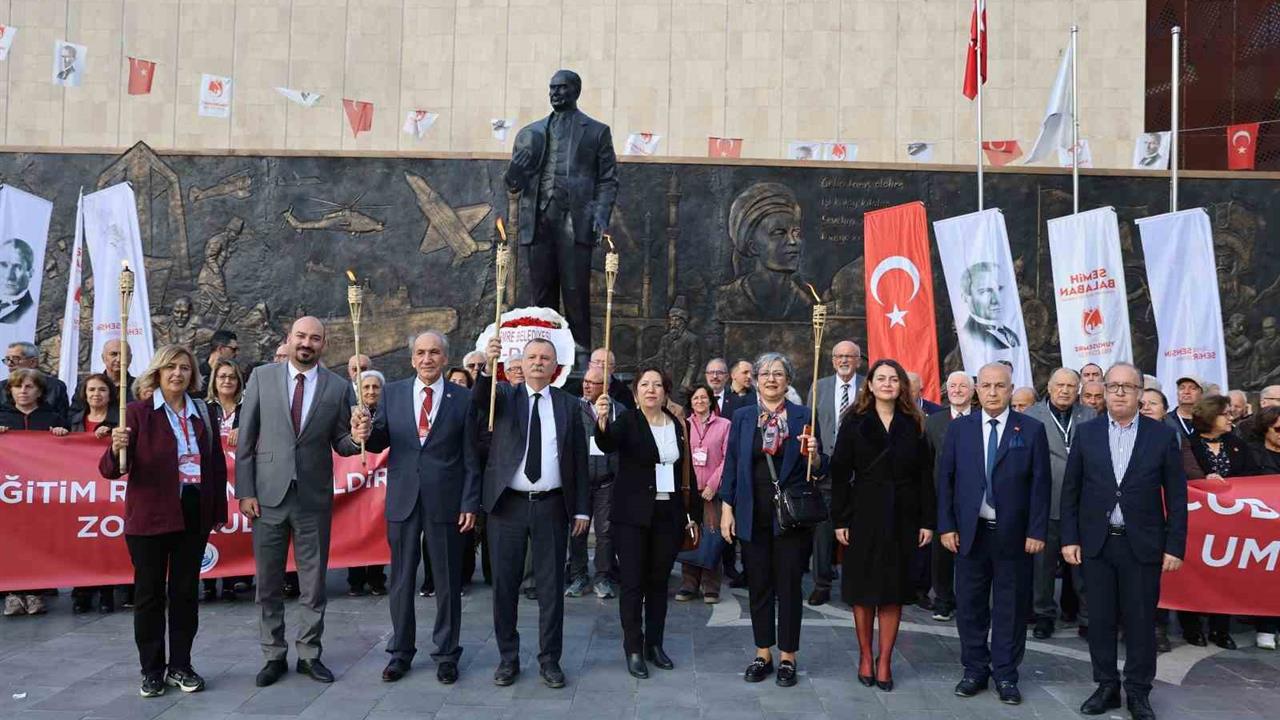 Yunusemre'de Eğitim Sorunları ve Çözüm Önerileri Üzerine Toplantı Yapıldı