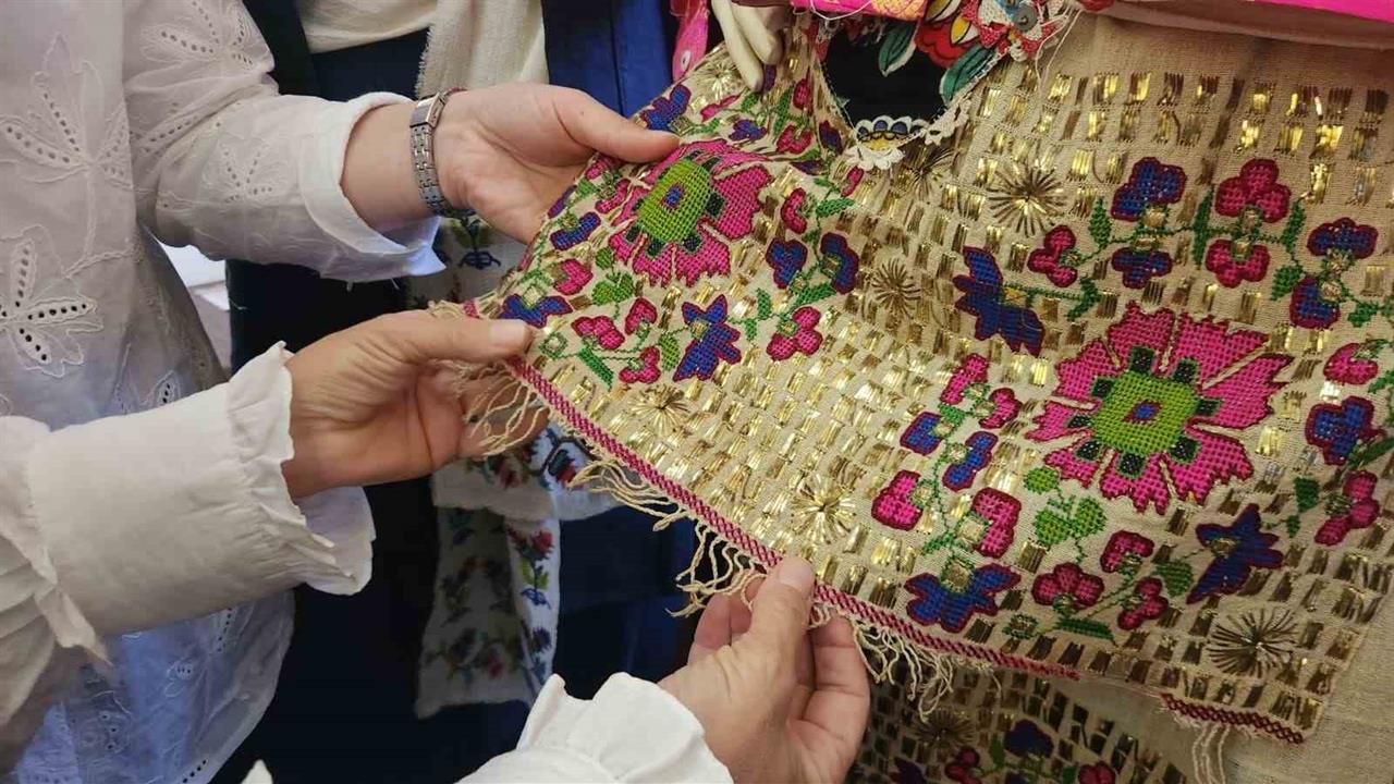 Kocaeli'de Yöresel Kıyafetlerin Tescil Çalışmaları Başladı