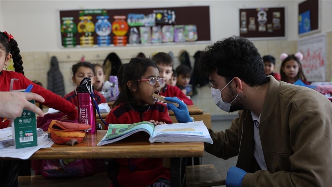 Kayseri Kocasinan'da İlçesinde Ağız ve Diş Sağlığı Haftası Kapsamında Taramalar Yapıldı